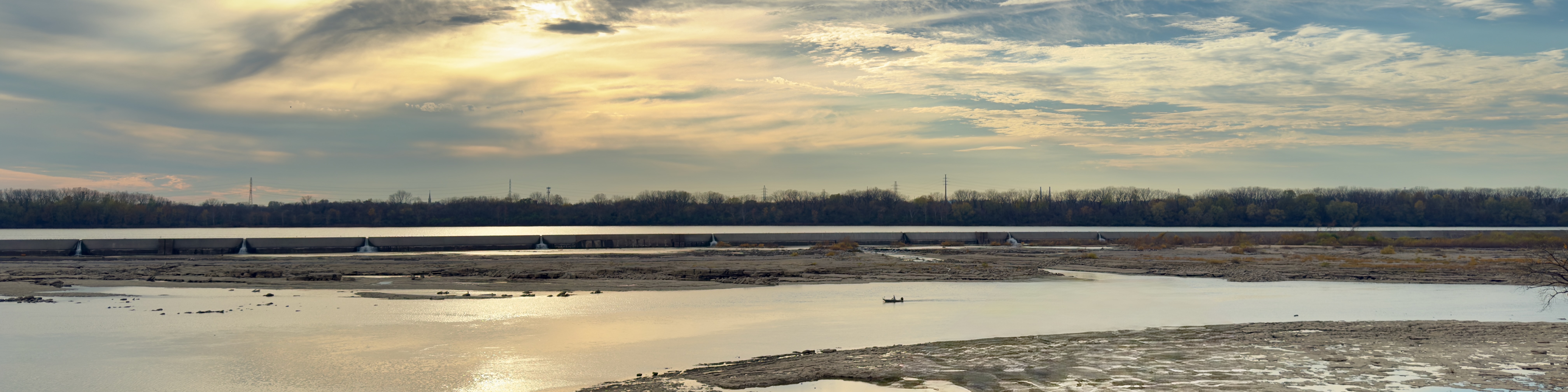 The Ohio river from the Falls of the Ohio State Park.